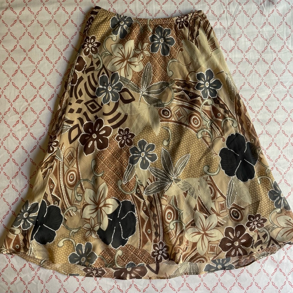 Sheri Martin NY Petite Women’s Size 4p Coastal Grandma Beige Midi Skirt